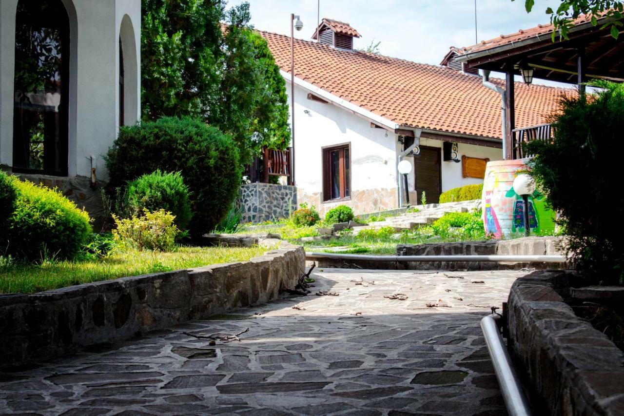 Todoroff Wine Residence Брестовица Экстерьер фото